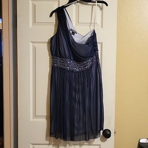 Navy blue dress that can be worn for date night or to prom